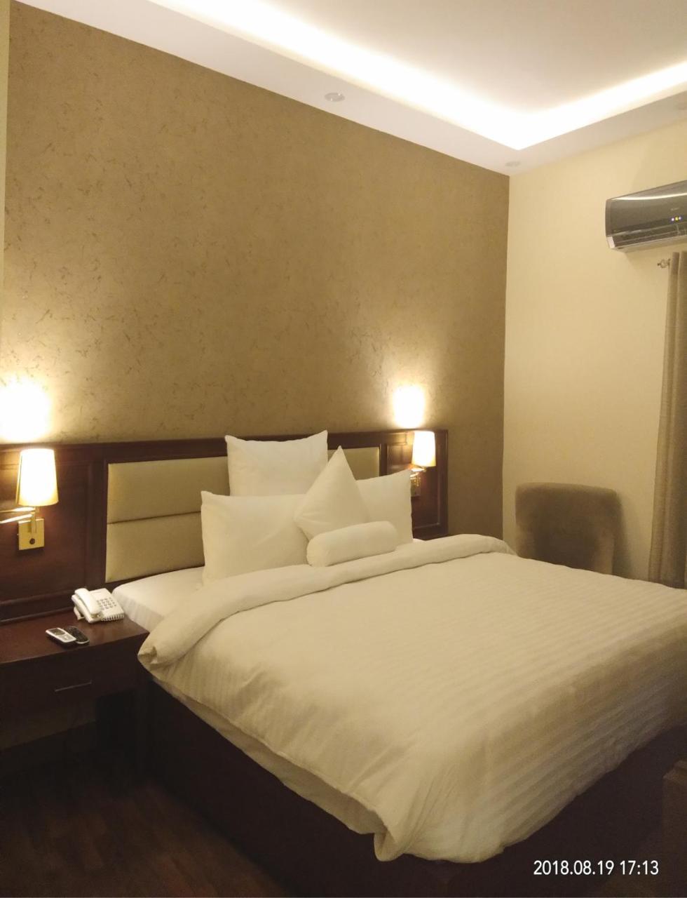 S Chalet ملتان المظهر الخارجي الصورة